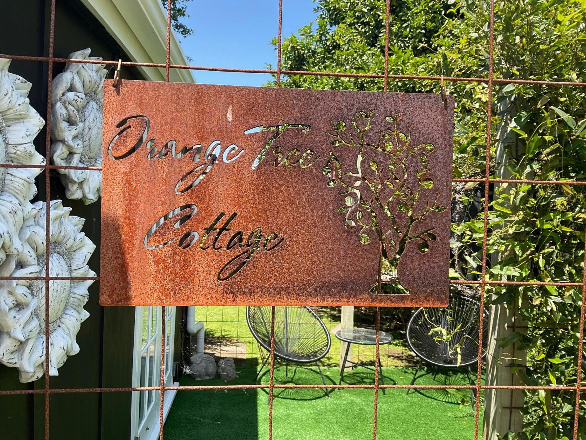 Orange Tree Cottage - Garden Hideaway Whanganui Ngoại thất bức ảnh